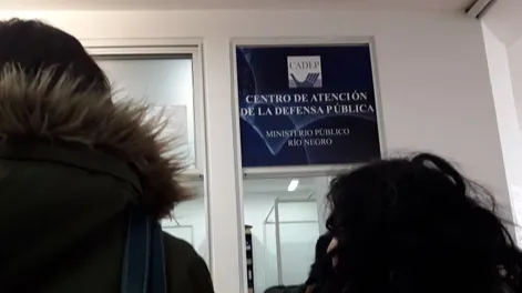 Prohiben a un hombre participar de carreras automovilísticas por adeudar cuota alimentaria de hijos