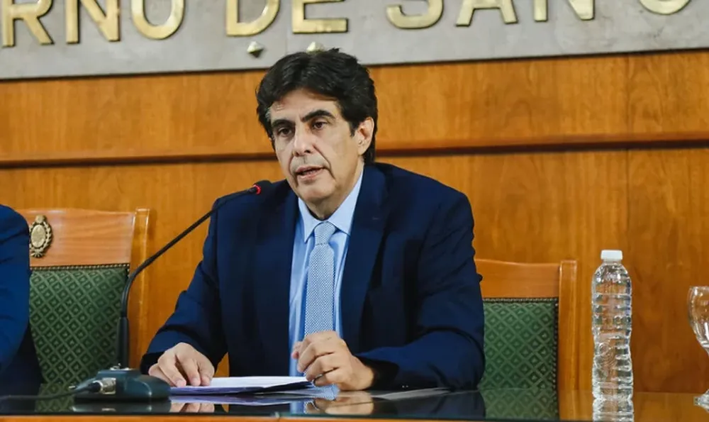 El ministro de Economía, Finanzas y Hacienda, Roberto Gutiérrez.