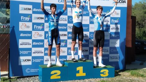 Podio. Facundo Tivani fue segundo en la CRI y le dio a San Juan la primera medalla en Catamarca.
