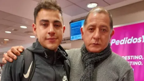 Su hijo se fue a vivir a Dubái y la despedida se hizo viral
