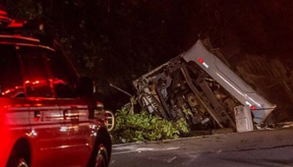 Un micro cayó a un barranco y dejó unos 15 muertos