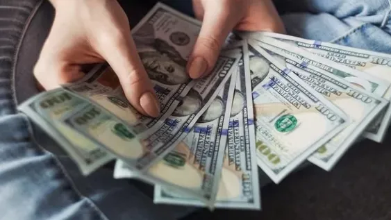 El dólar blue cerró a $606: en los últimos cinco días marcó un avance de $34