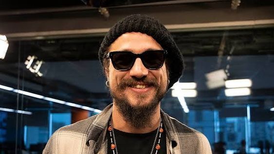 el exfutbolista, daniel osvaldo fue internado de urgencia en terapia intensiva con pronostico reservado