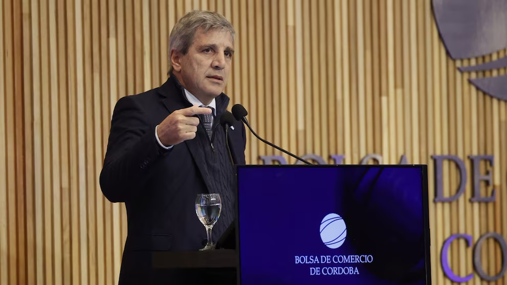 El ministro de Economía, Luis Caputo, participó del evento Ciclo de coyuntura que organizó la Bolsa de Comercio de Córdoba