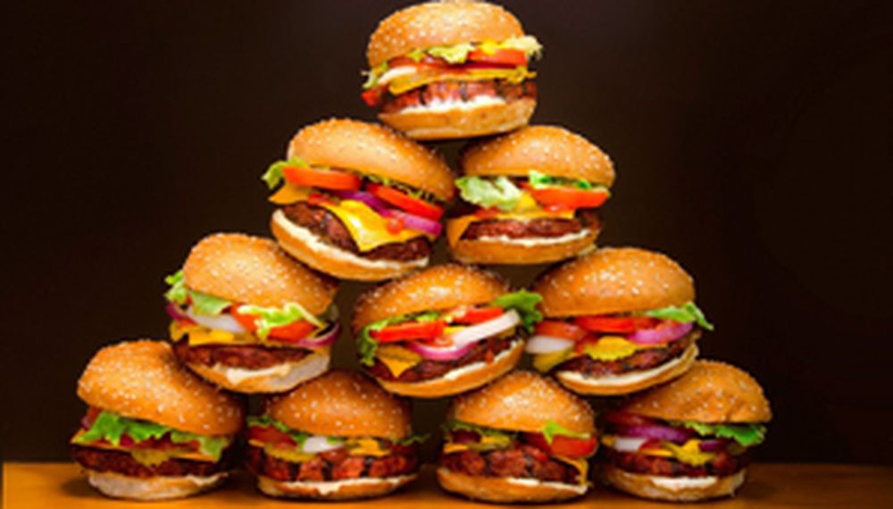 Encuentran restos de ADN humano y de ratas en Hamburgesas