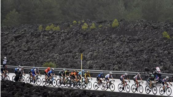 El Etna abre una semana explosiva