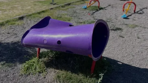 Los vándalos destruyeron los juegos en la Plaza Filomeno Atampiz y en la del Barrio Conjunto, en Zonda.