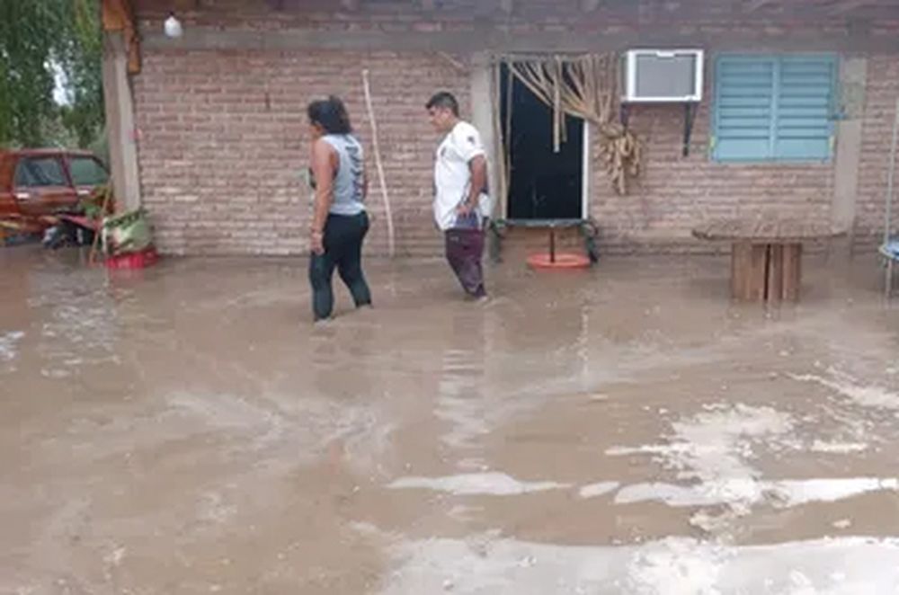 Solidaridad con el pueblo calingastino