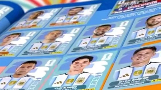 Las imágenes de los jugadores de la Scaloneta en las páginas del nuevo Álbum de figuritas Panini del Mundial de Fútbol 2026.