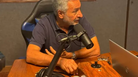 Roberto Basualdo en Radio Colón.-