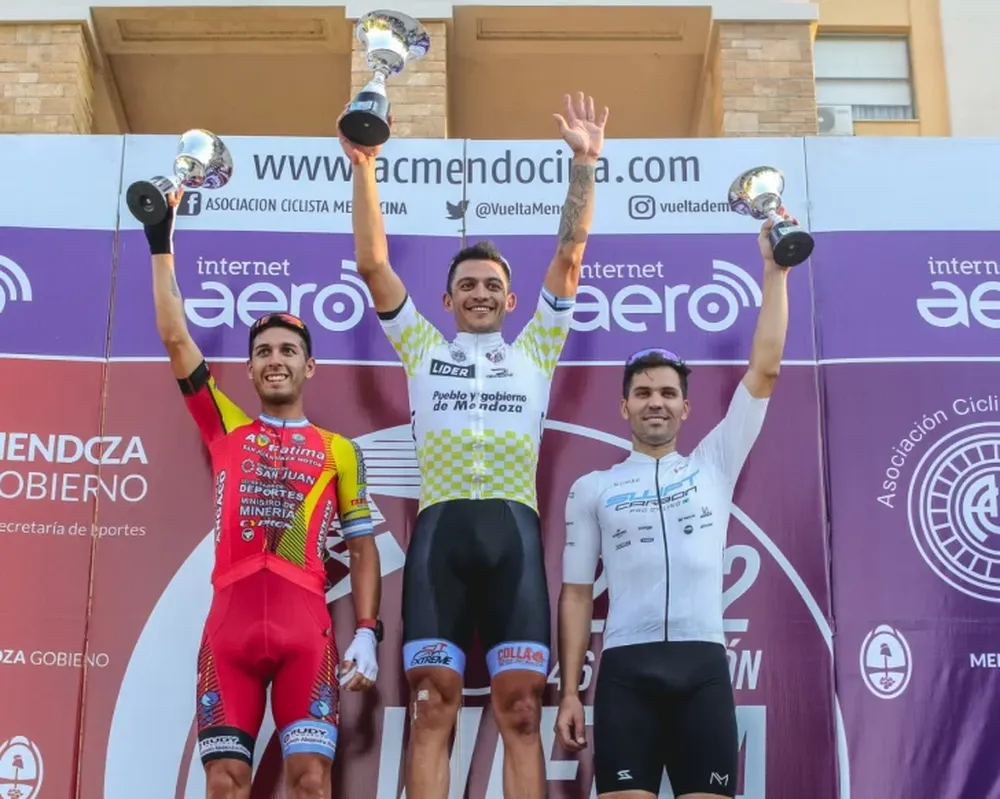 Mauricio Páez, Nicolás Tivani y Rafael Andriato, el podio del prólogo a la Vuelta de Mendoza