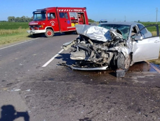 Choque frontal en Ruta 30 dejó un muerto y un herido de gravedad Choque frontal en Ruta 30 dejó un muerto y un herido de gravedad