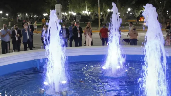 La fuente de la Legislatura, otra vez funcionando