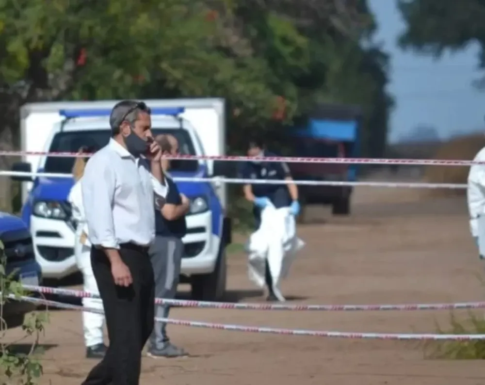 Asesinaron a presunto femicida y tiraron el cadáver a una zanja
