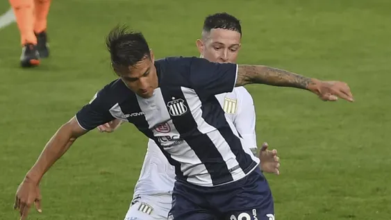 La “T” se afirma arriba