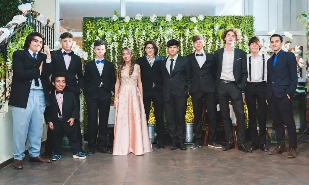 Los 15 años de Abril Brizuela