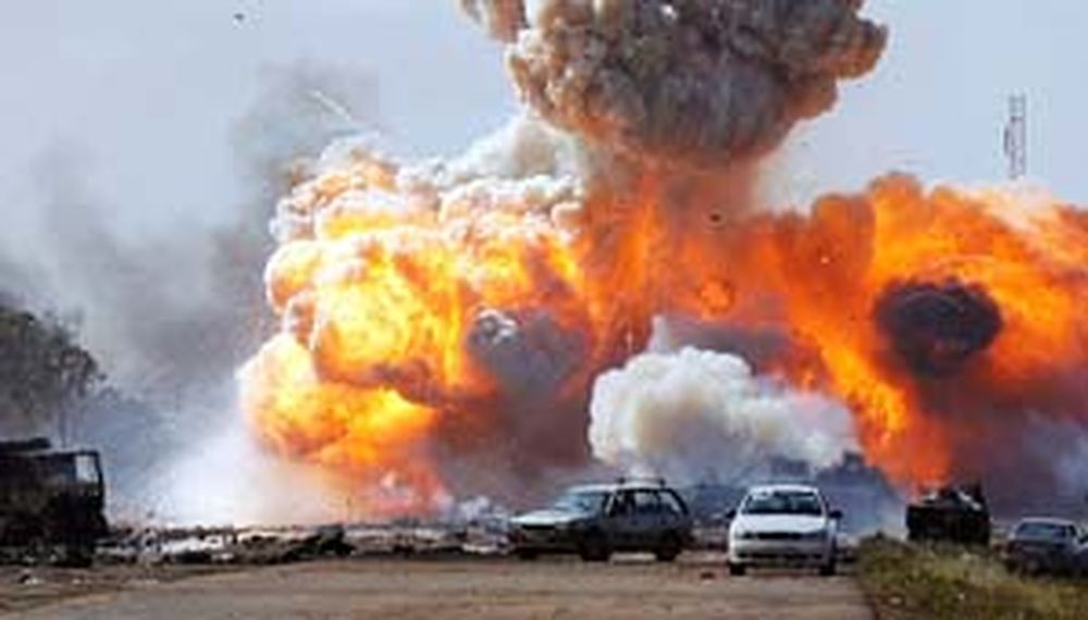 Los rebeldes controlan Trípoli y proclaman el fin de la era Khadafi