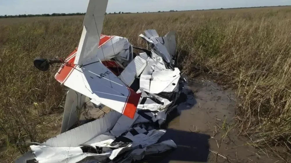Una avioneta fumigadora se cayó y el piloto murió en el acto
