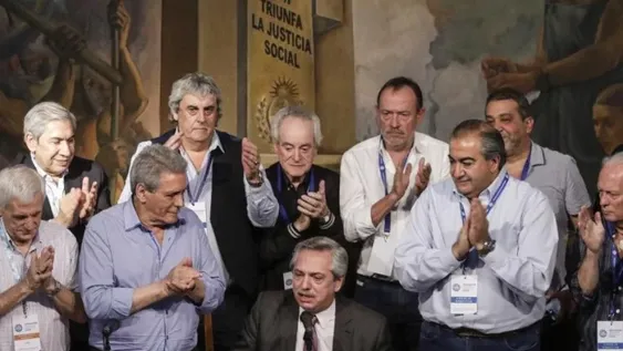 El Gobierno canceló el acto del 17 de octubre y estará con la CGT el día siguiente