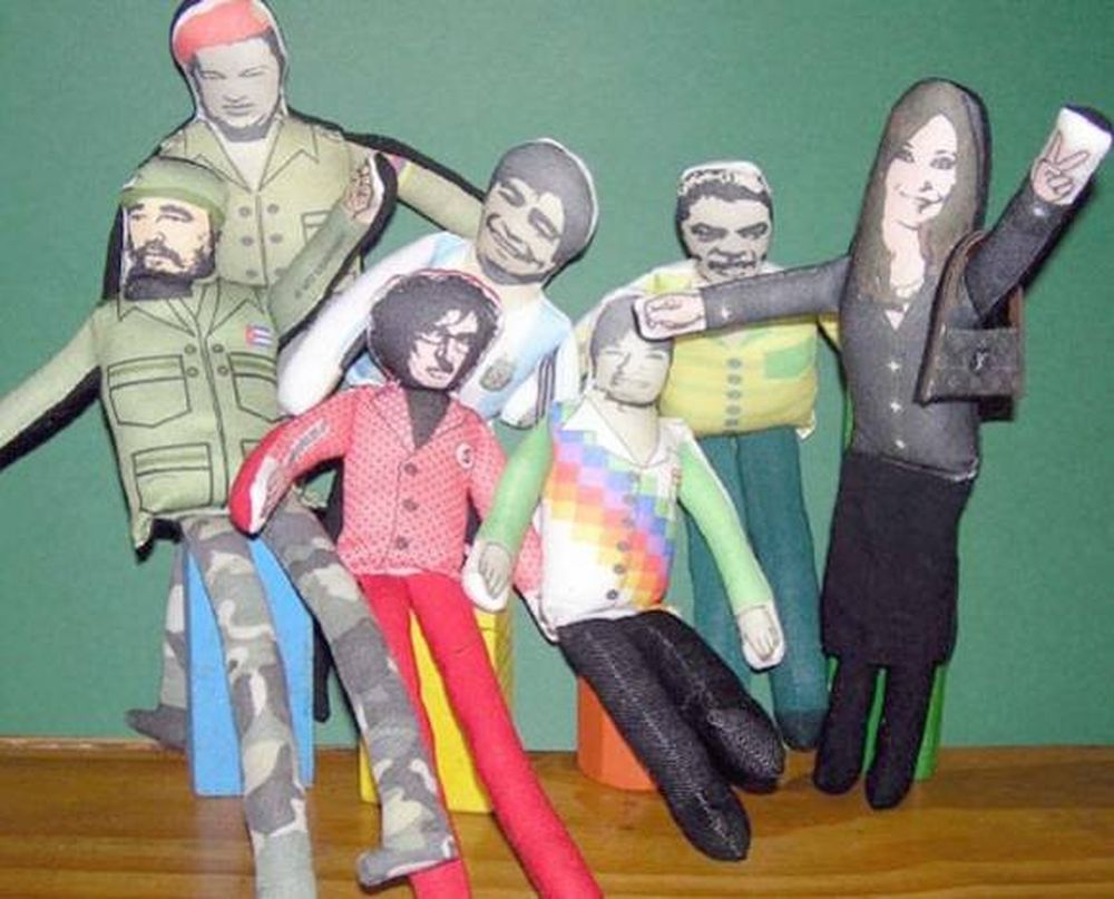 “Cristinita” y sus  amigos de tela