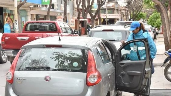 El jurado de Masterchef lució anoche un look hindú y llovieron los memes