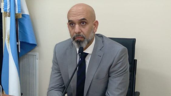 Violó a su hijastra y la llevó a tomar la pastilla del día después, 11 años de pena