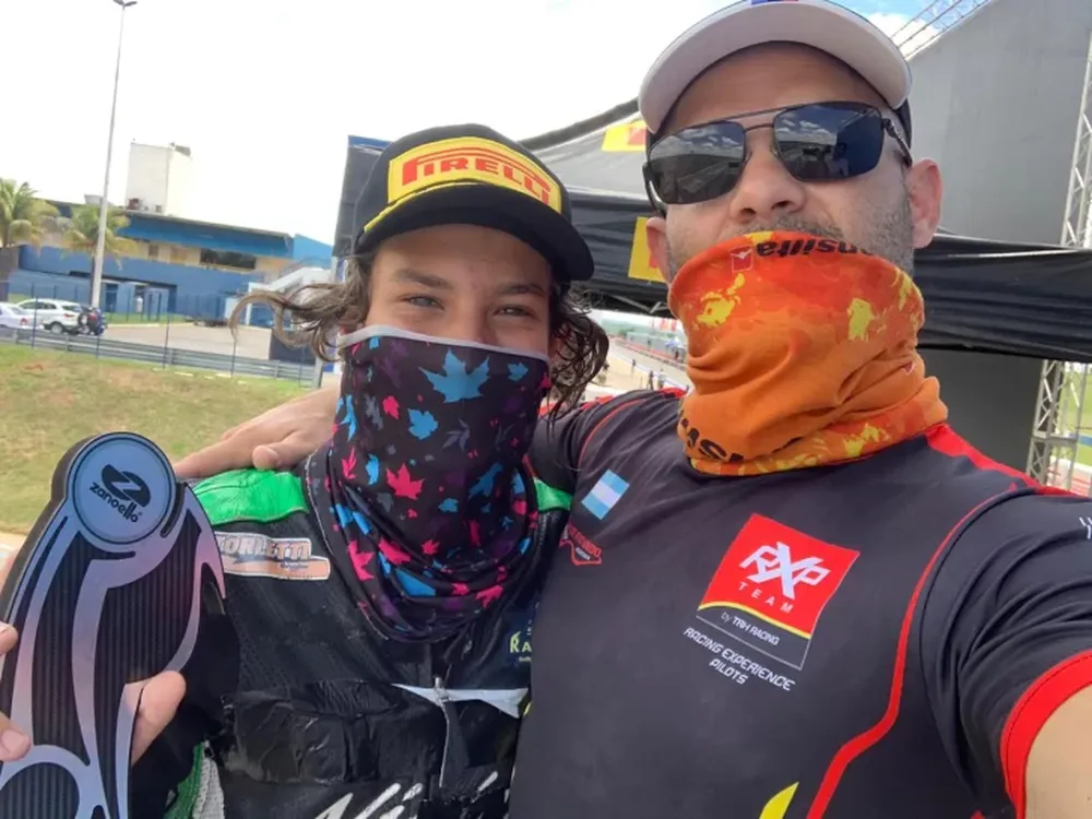 Padre e hijo sanjuaninos la rompieron en el Superbike de Brasil