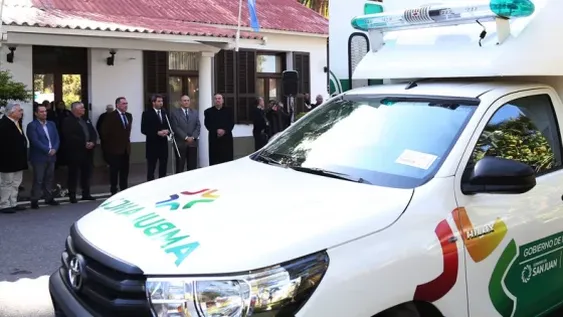 Entregaron una ambulancia completamente equipada para Iglesia