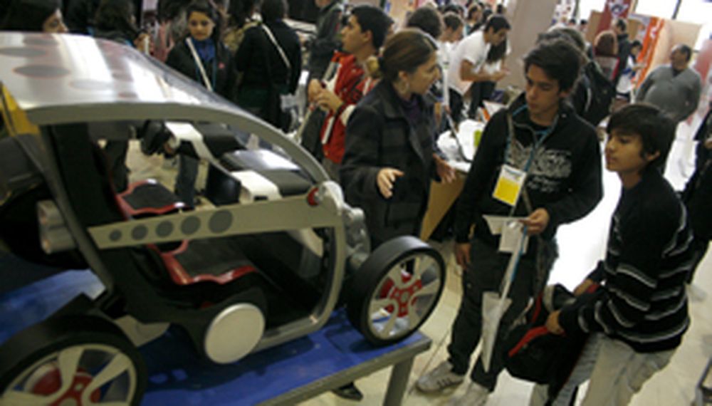 Sulky, el auto que causa furor en la oferta educativa de la UNSJ