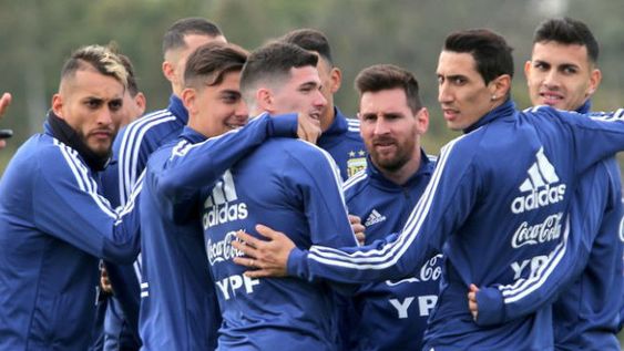 FIFA frenó la actividad