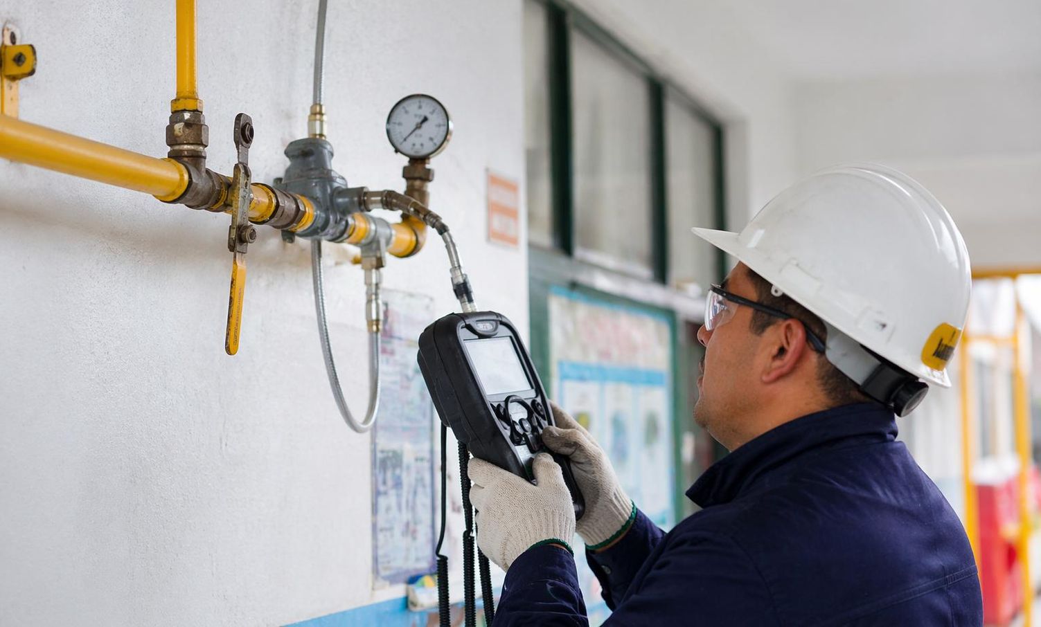 El Gobierno de San Juan puso en marcha el plan de mantenimiento de la red de gas en las escuelas de la provincia.