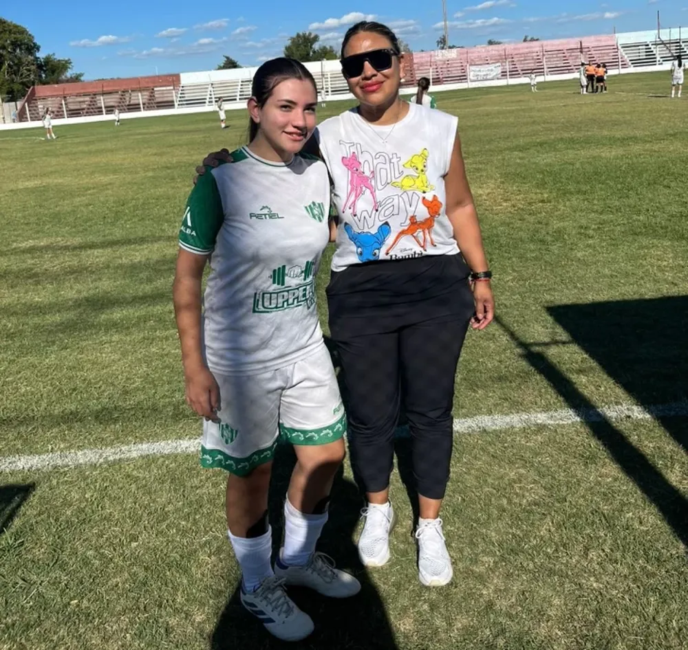 Debut. El comienzo de la Copa para su hija Amparo fue momento significativo para Eugenia Nievas desde su lugar de dirigente del  interior.