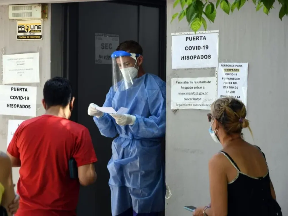 Otros 78.121 nuevos contagios de coronavirus y 281 muertes, la cifra más alta en 160 días