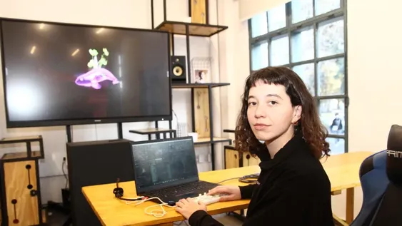 La performer del videoarte