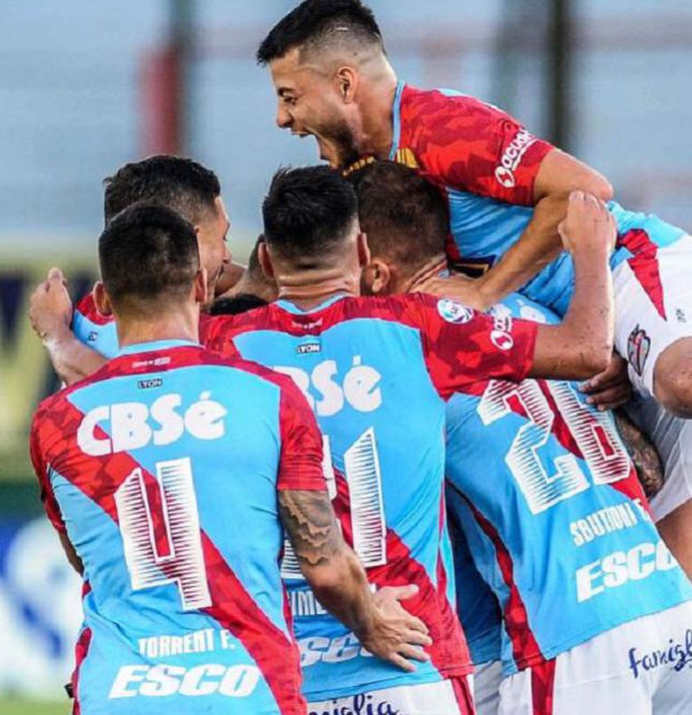 Arsenal define su pase contra Cristal