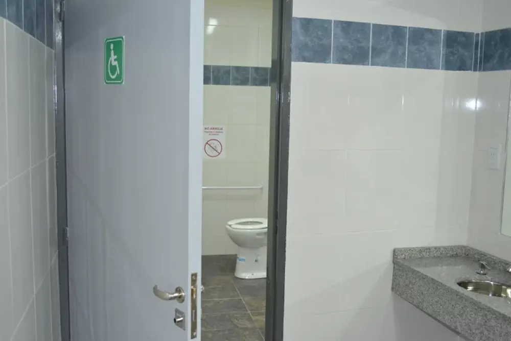 Falta de higiene en baños de la Terminal de Ómnibus