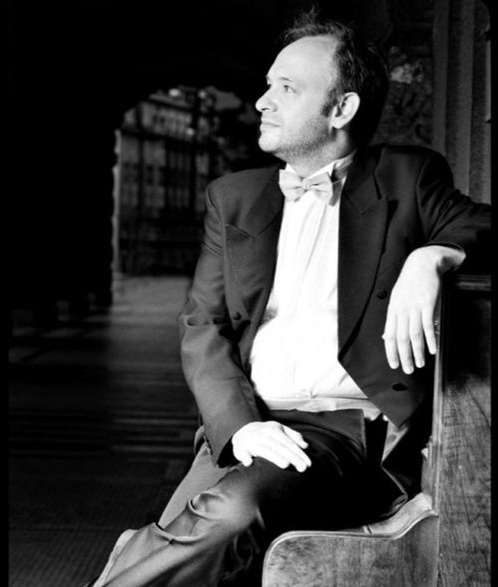 El Bicentenario abre el telón