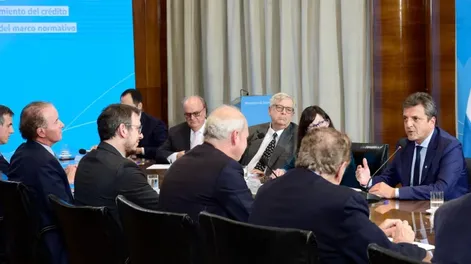 Nuevos límites para tarjetas de crédito: “El consumo puede compensar parte del impacto de la sequía”, dijo Massa
