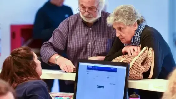 CLAVE. Contar con el certificado de años de servicio agiliza la jubilación.