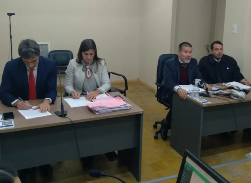 Lo declaran rebelde y buscan capturarlo por “abusar” de su hija y a otras 4 nenas