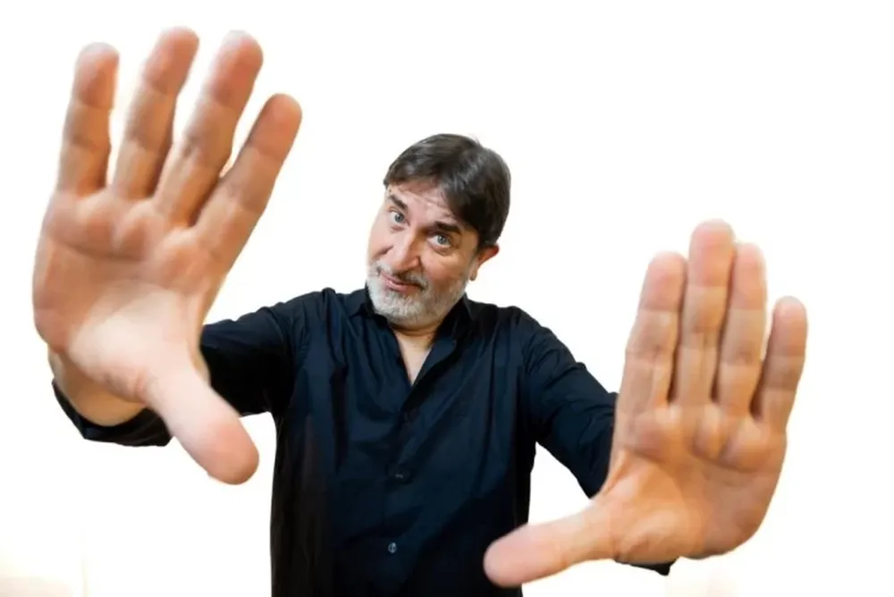 ‘Hago un humor transversal’