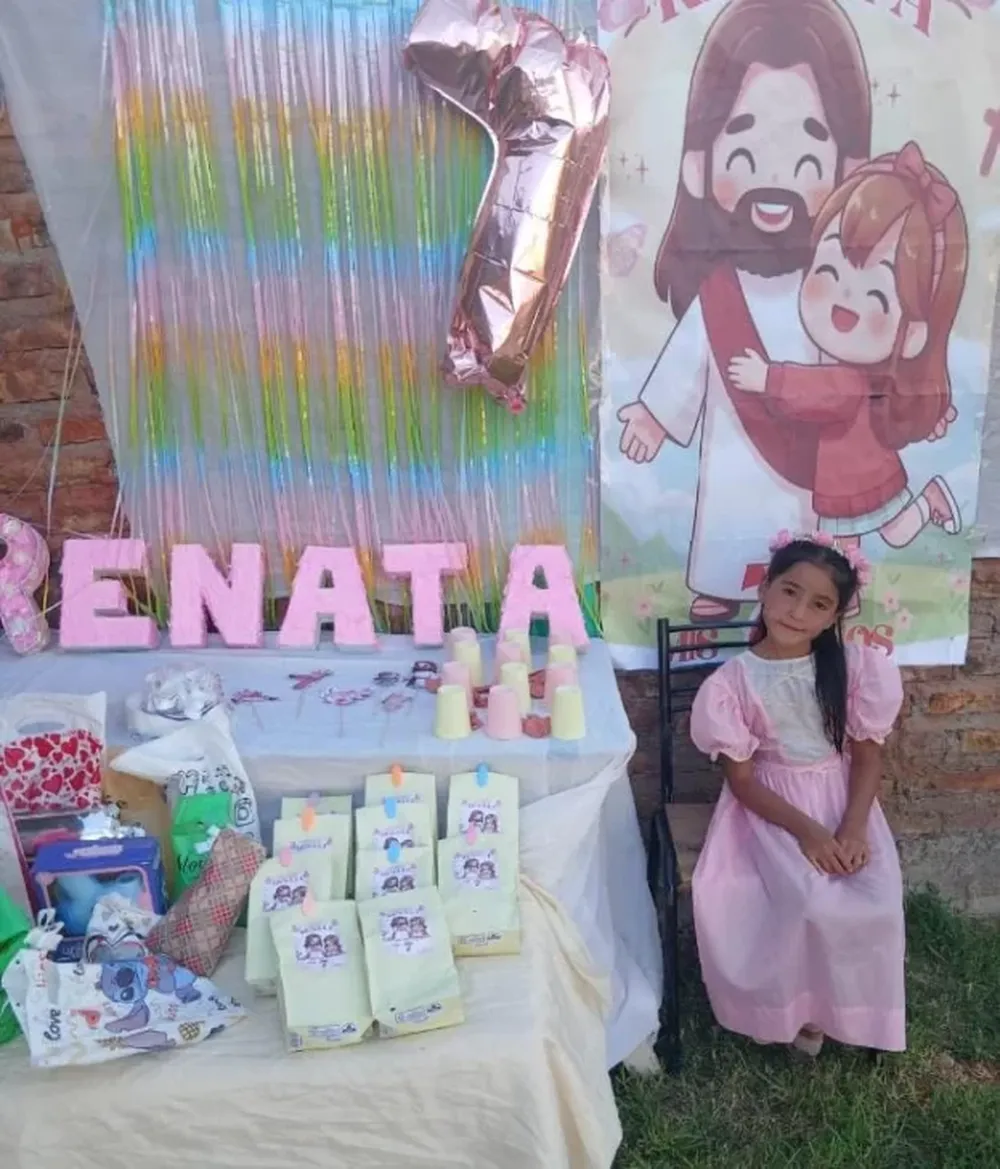 Renata Díaz cumplió 7 años y eligió a Jesús como temática para su fiesta.