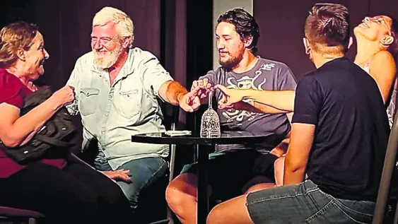 Listos para salir a escena