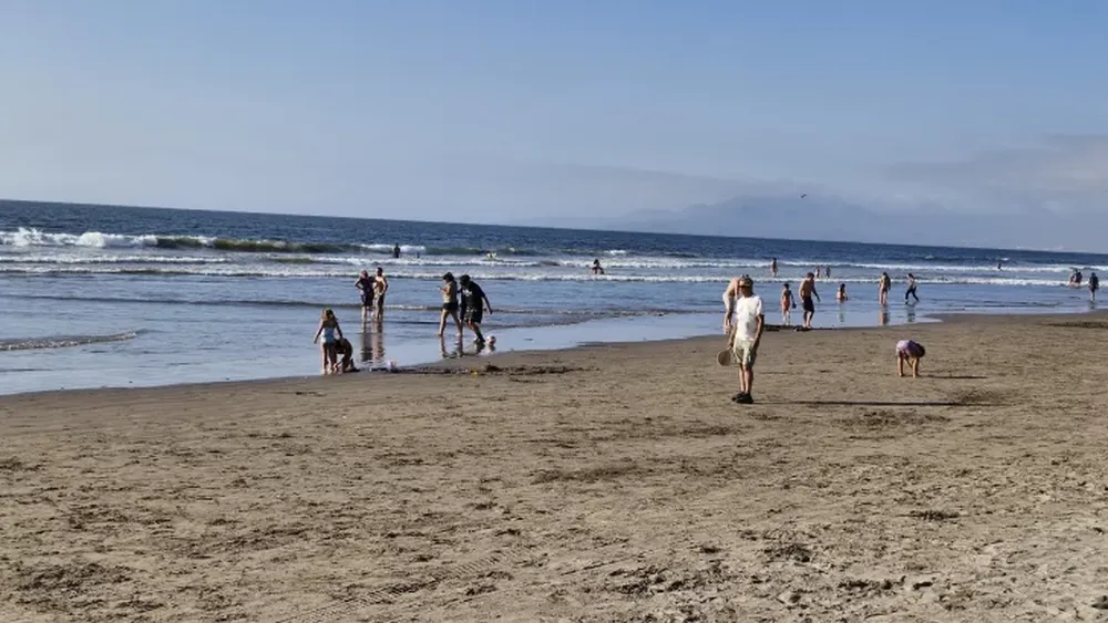 Los turistas no se privan de disfrutar pero esta vez tomaron más precauciones.