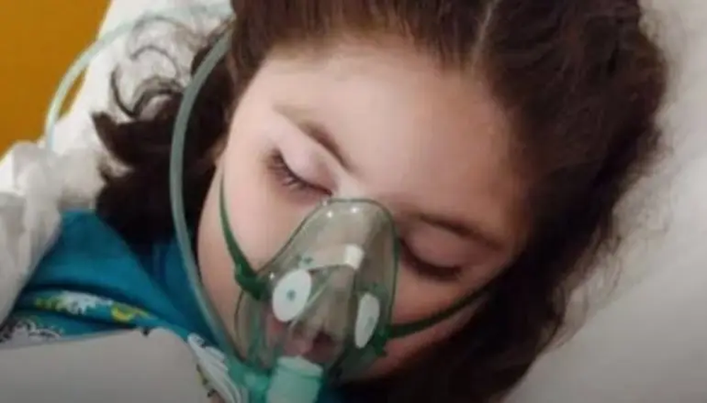 La menor sufre a diario esta nefermedad.