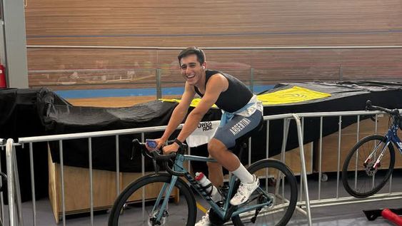 Ramiro Videla pedalea por sus sueños en las rutas de Bélgica