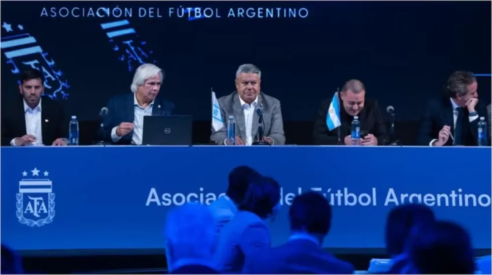 AFA.-