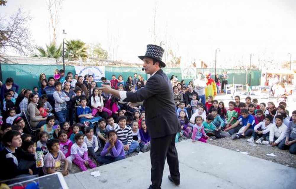 AOMA realizó festejos para unos 1.200 chicos