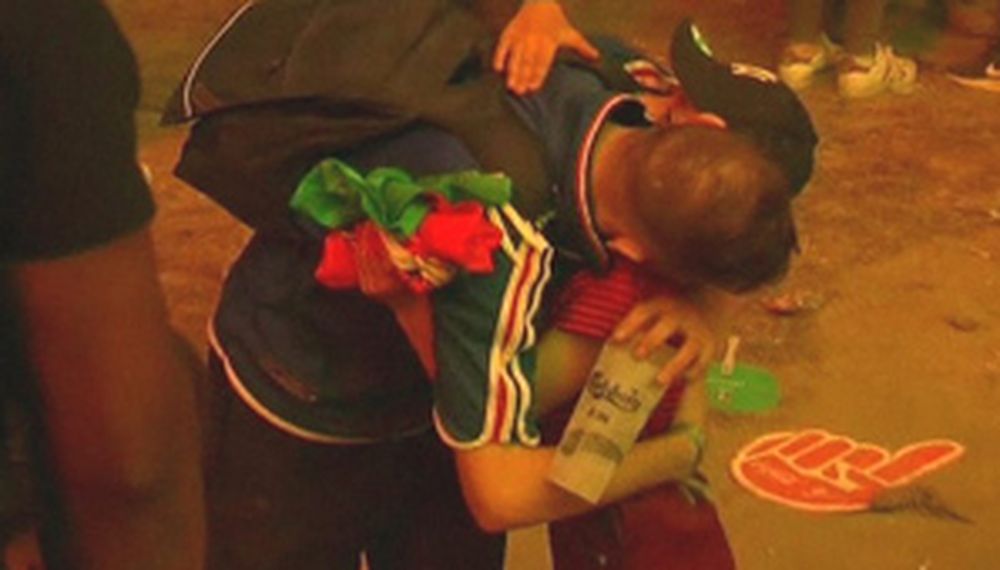 Conmovedor: un niño portugués consoló a un hincha francés