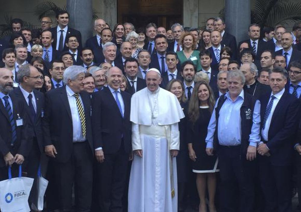 El Papa pide devolver los bienes incautados
